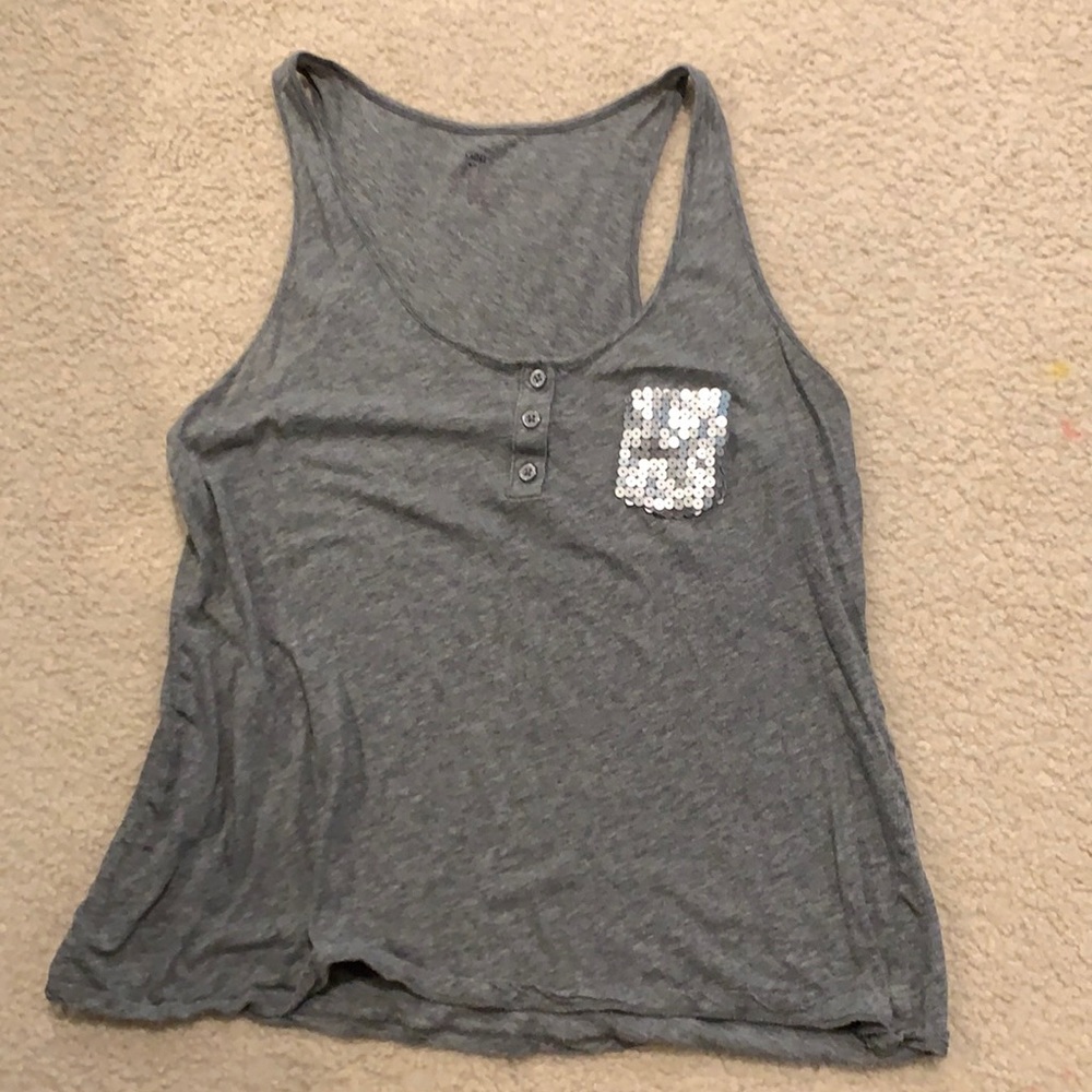 Women’s tank with sequin pocket